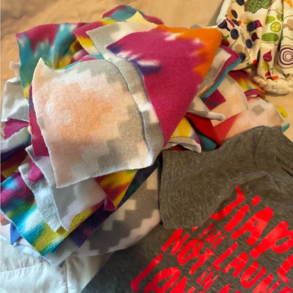 Simple Vibrant Patterned Cloth Diapers - Picture 5 of 6